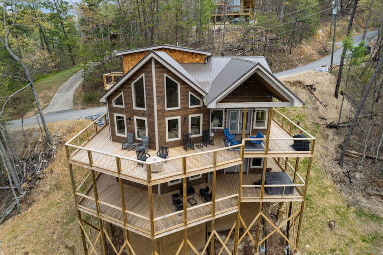 Lipsey Home Builders Pigeon Vacation Home Contractors Smoky